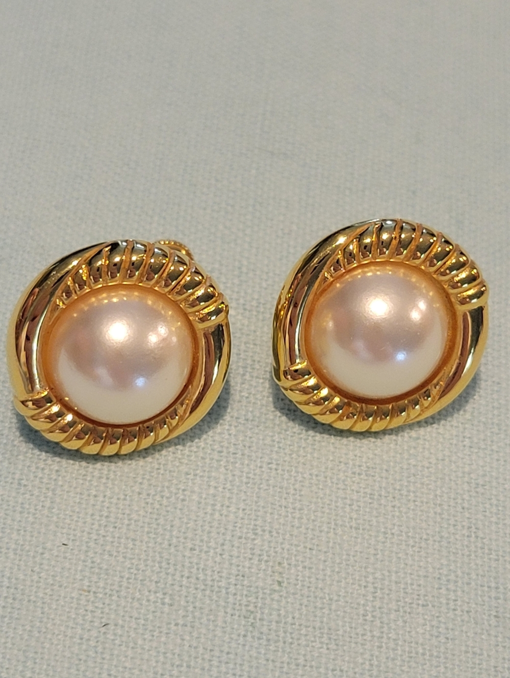 Vintage J.S Gold Pearl Dome Stud Earrings - Classic Women Jewelry